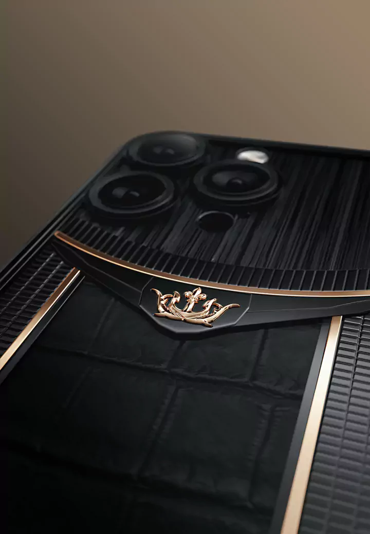 Caviar Crown Contour