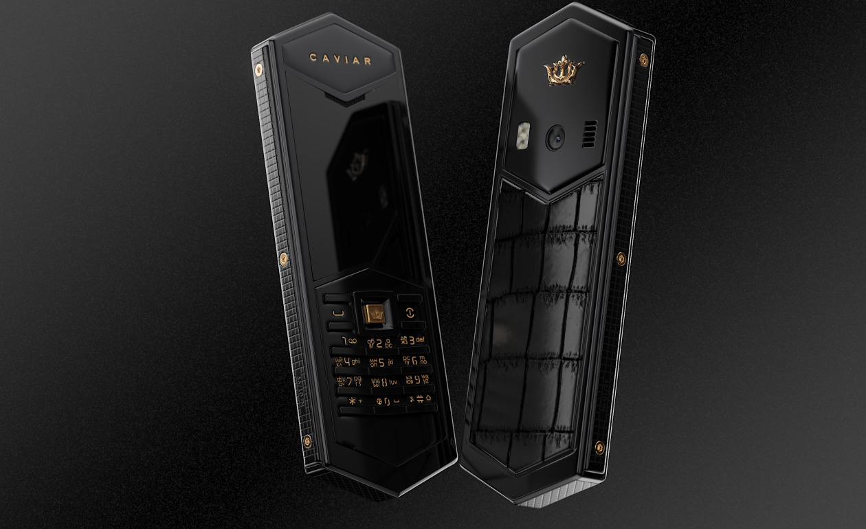 Телефон посвященных. Телефон Caviar Tsar Carbon. Российский смартфон для военных. Телефон в титановом корпусе. Телефон из титана.